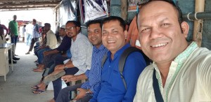 ৩ ভাই মিজান, মুজিব ও মামুনের সংগে শামু